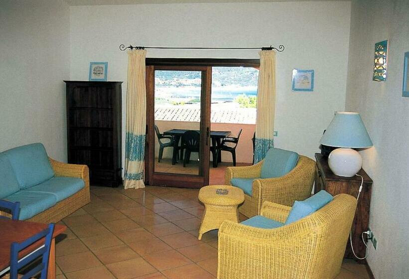 شقة غرفة واحدة مزودة بتراس, Residence With Private Beach In Marinella