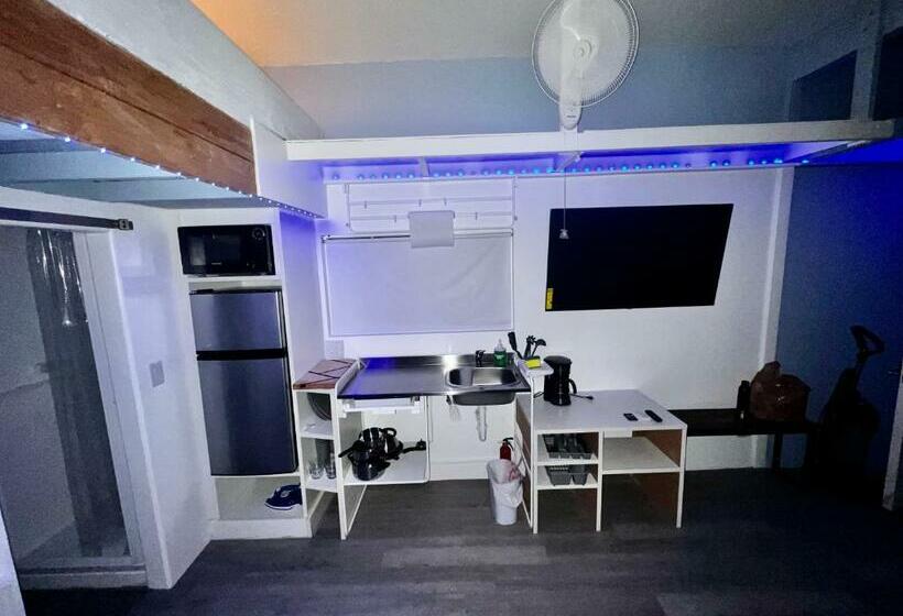 غرفة قياسية, 200 Direct Access