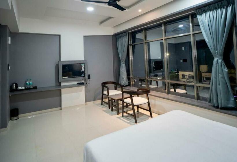 חדר סופריור עם מיטת קינג, Oberon