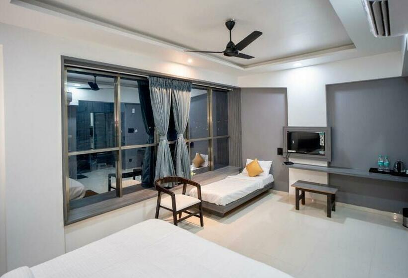 חדר סופריור עם מיטת קינג, Oberon