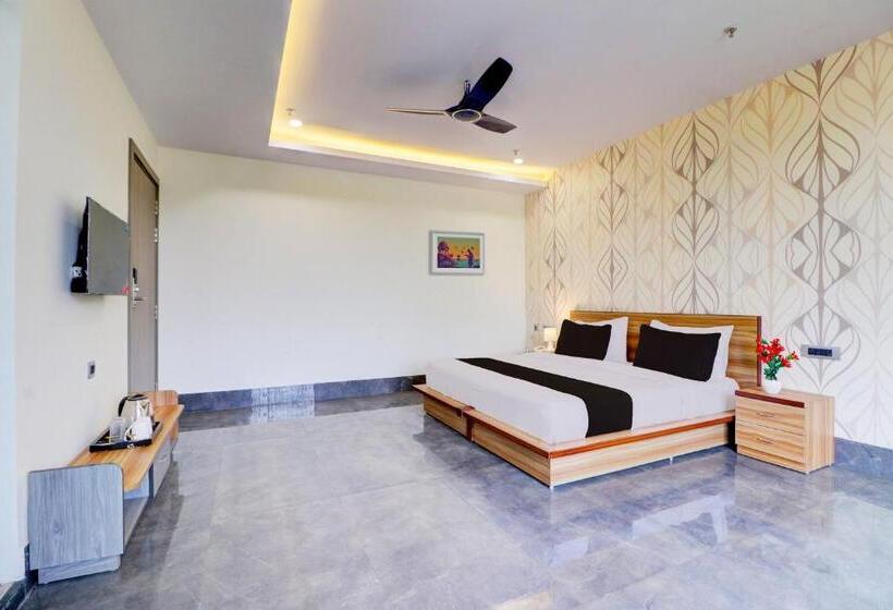 חדר קלאסי לשלושה, Oyo Flagship Rao G