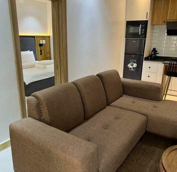 آپارتمان 1 خوابه, Studio 6