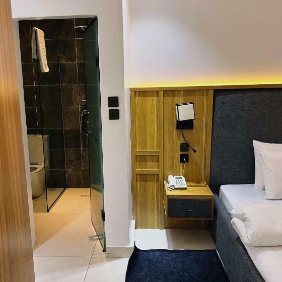 آپارتمان 1 خوابه, Studio 6