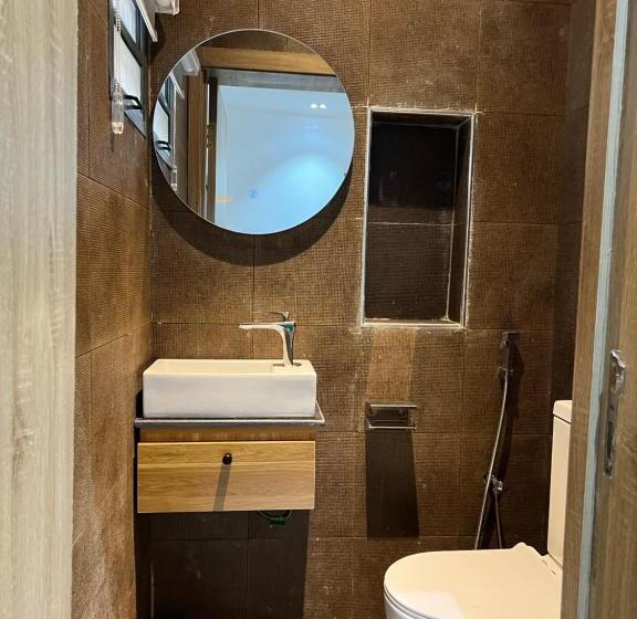 آپارتمان 1 خوابه, Studio 6