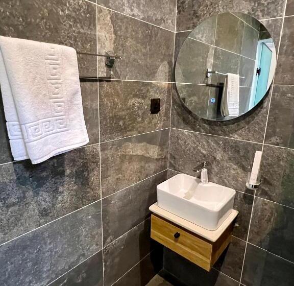 آپارتمان 1 خوابه, Studio 6