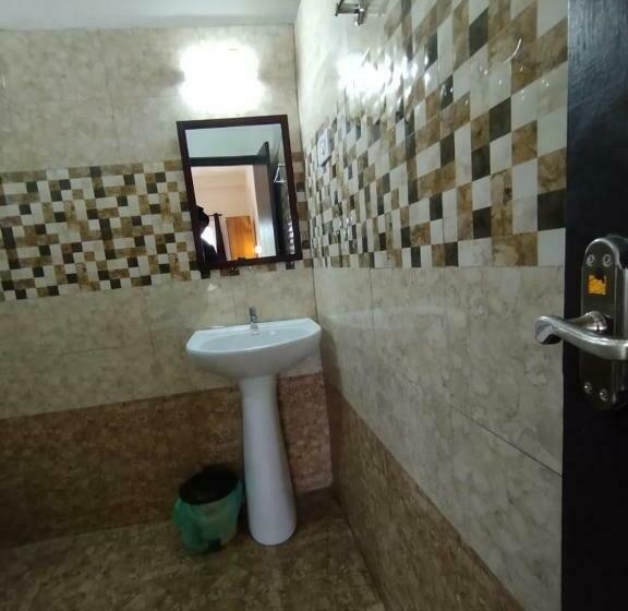 带大床的标准间, Sviksha Inn