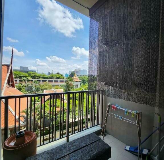 דירת חדר סופריור, The Astra Condo Large Room 50 Sqm ,sauna And Rooftop Pool