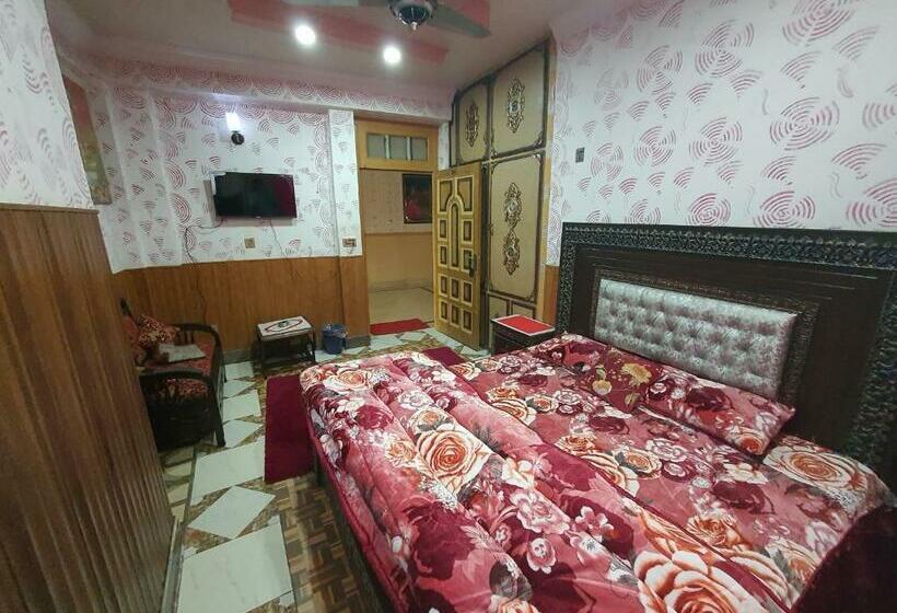 اتاق لوکس, Ak Hotel Abbottabad