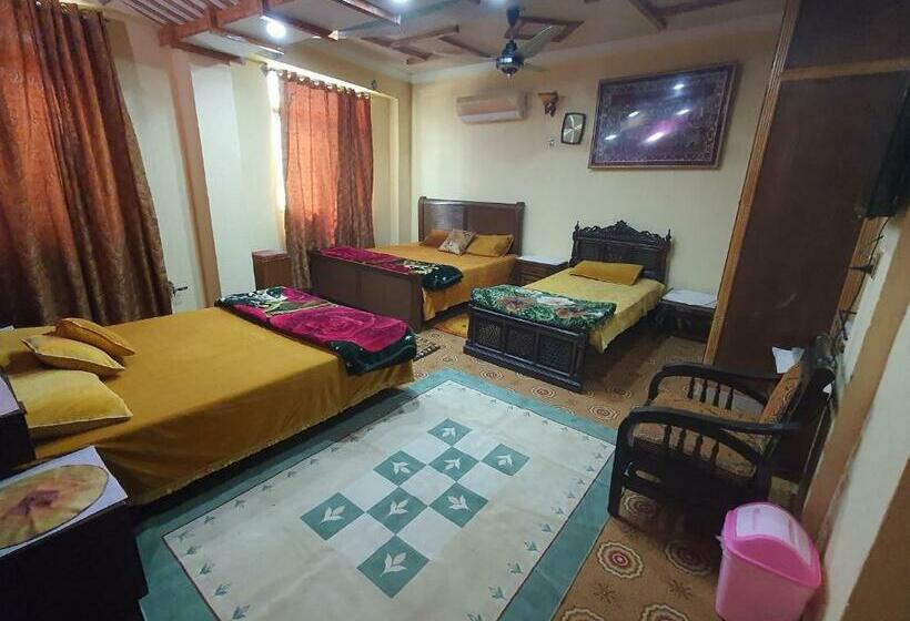 اتاق لوکس خانوادگی, Ak Hotel Abbottabad