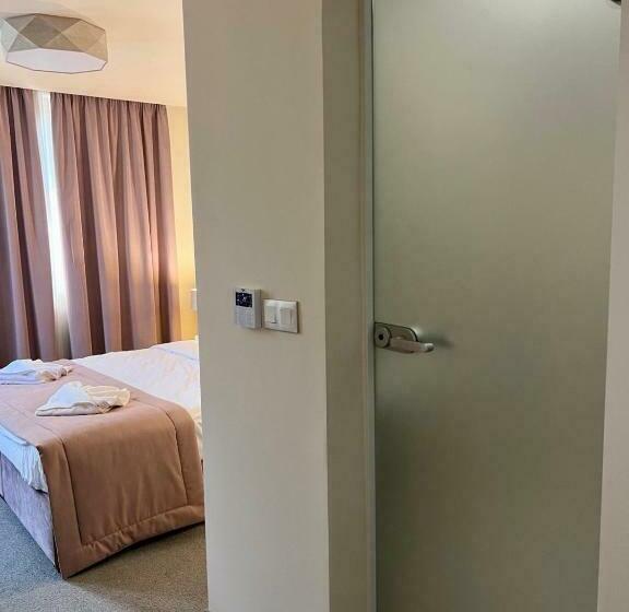 발코니가 있는 스위트, Floral Boutique