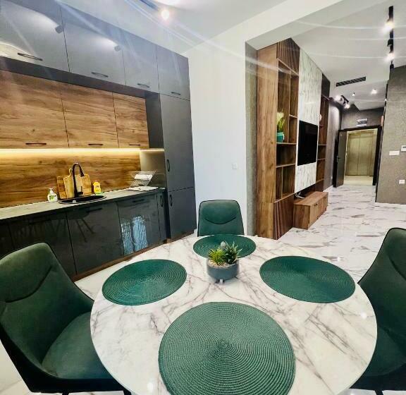 带1个卧室的高级公寓, Floral Boutique