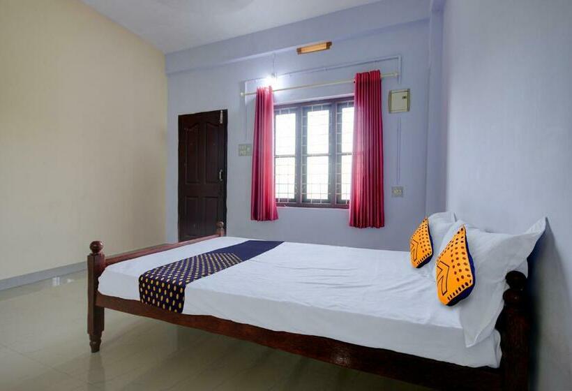 三人经典房间, Spot On Sreebadhra Stay