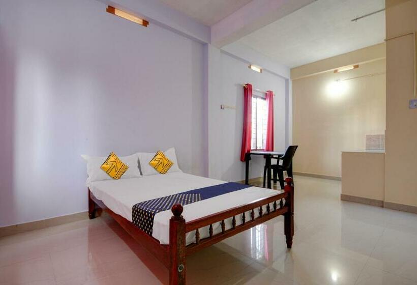 三人经典房间, Spot On Sreebadhra Stay