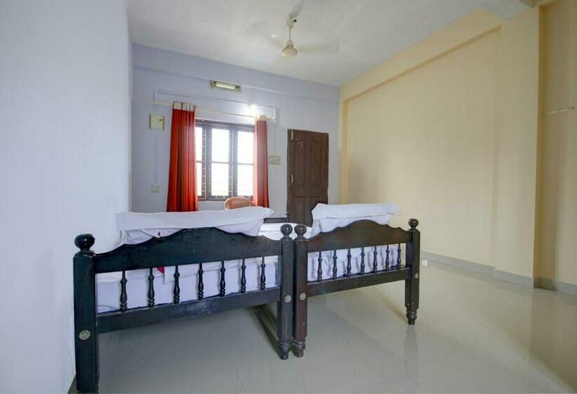 三人经典房间, Spot On Sreebadhra Stay