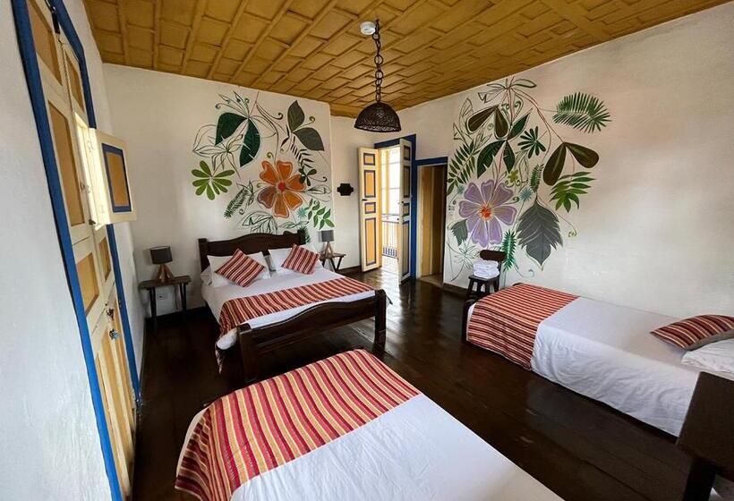 Четырехместный Номер Стандарт, Hostal Ciudad De Segorbe