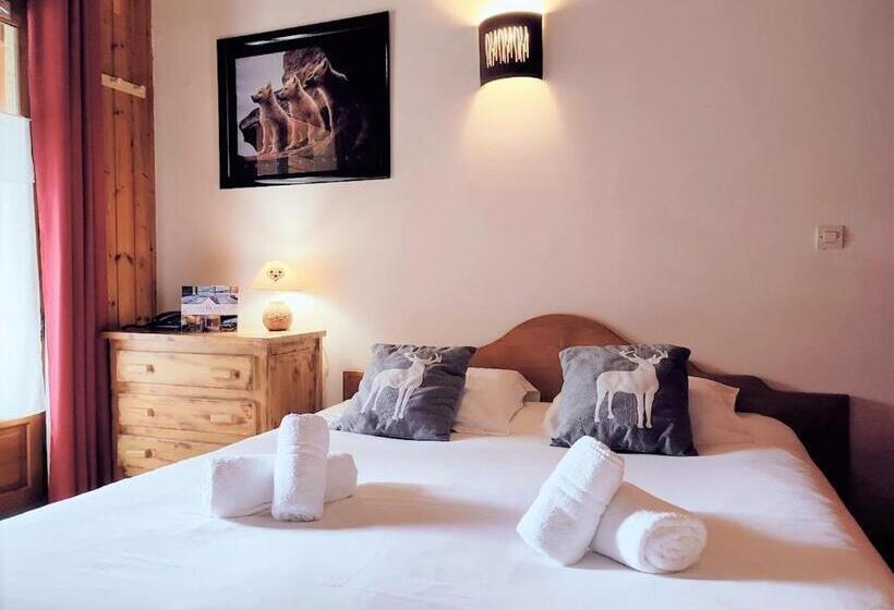 标准三人间, Chalet Hôtel Les Blancs