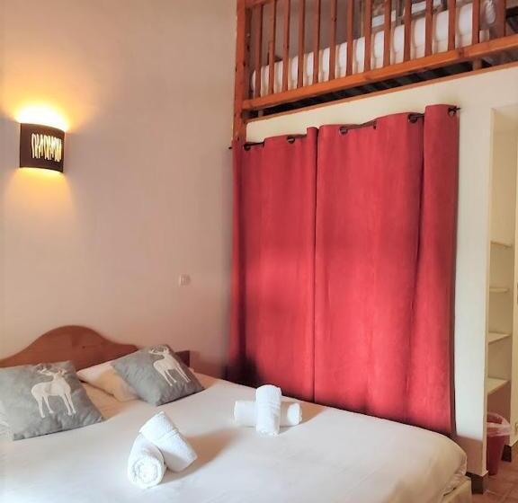 Четырехместный Номер Стандарт, Chalet Hôtel Les Blancs