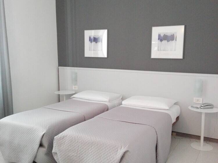 Номер Стандарт, Bert Hotel