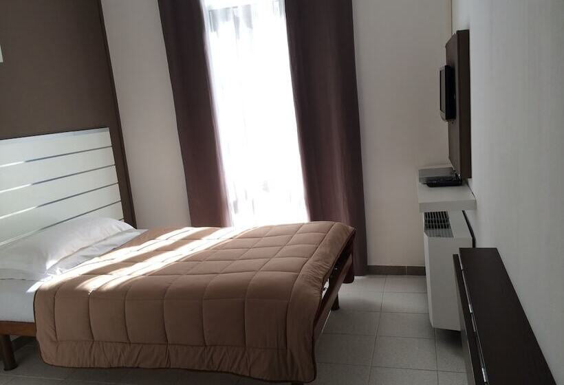 חדר סטנדרט יחיד, Bert Hotel