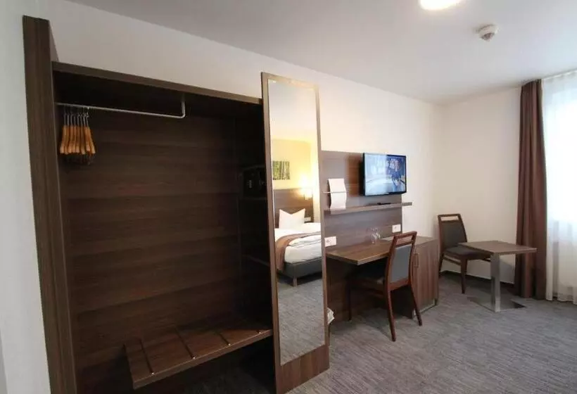 スタンダードトリプルルーム, Goethe Conference Hotel By Trip Inn