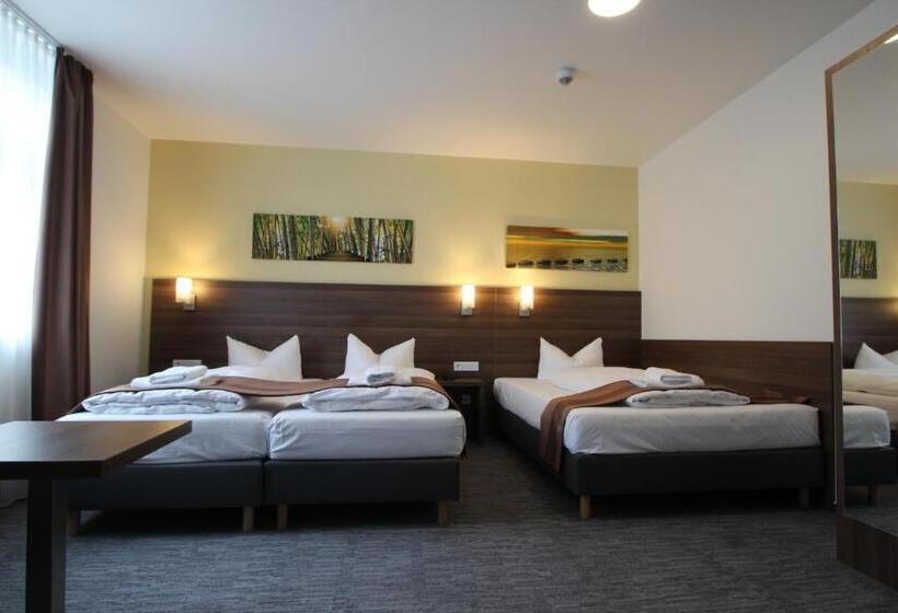 اتاق استاندارد سه نفره, Goethe Conference Hotel By Trip Inn