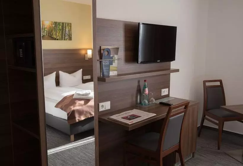 スタンダードトリプルルーム, Goethe Conference Hotel By Trip Inn