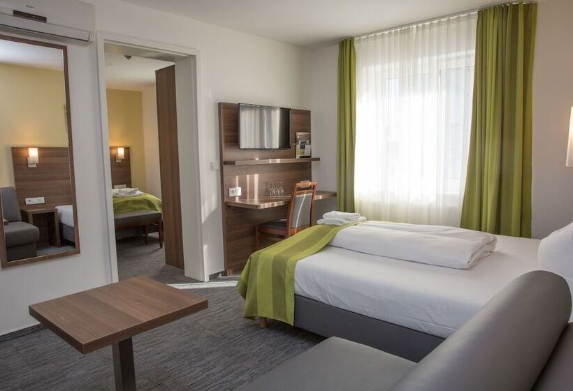 اتاق استاندارد چهار تخته, Goethe Conference Hotel By Trip Inn