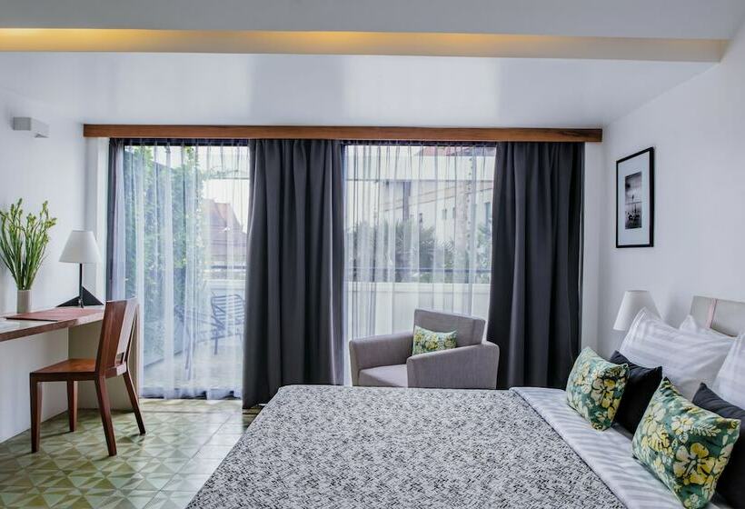 اتاق پرمیوم, 1920