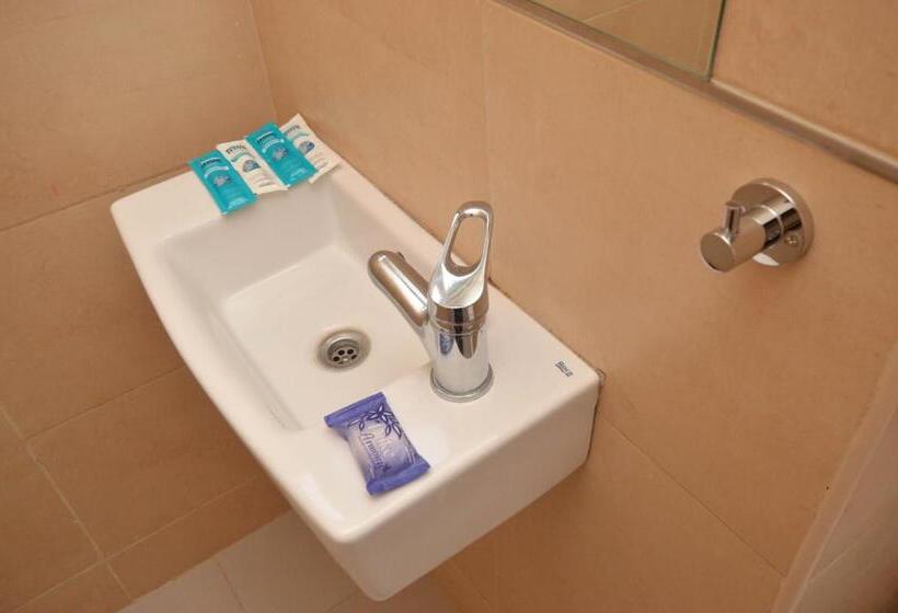 4 Bett Standardzimmer, Acqua