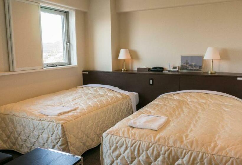 חדר אקונומי, Aston Plaza Himeji