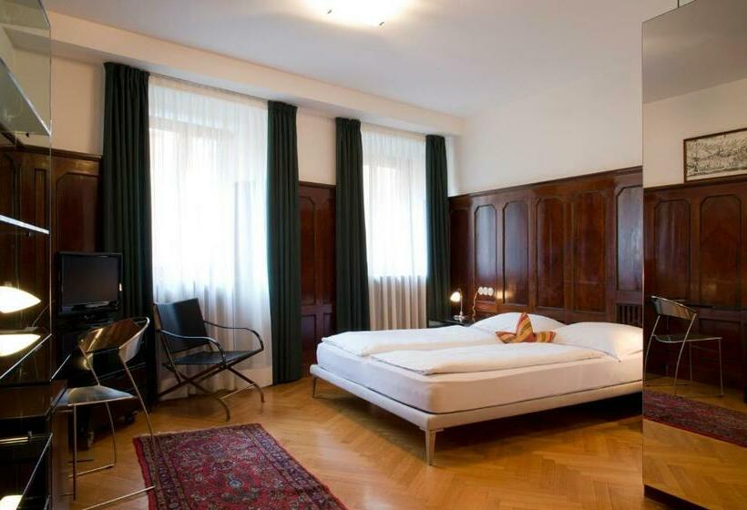 اتاق استاندارد, Figl S