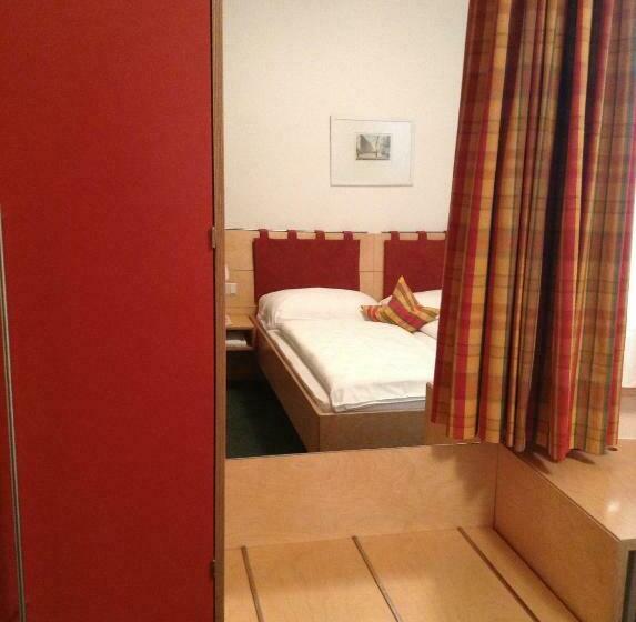 اتاق استاندارد یک نفره, Figl S