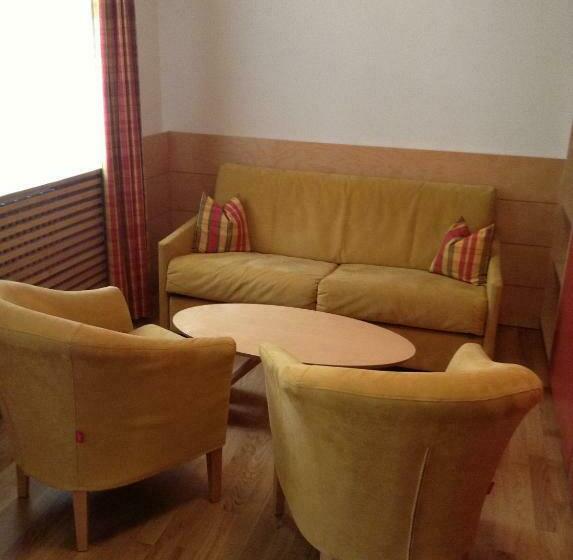 سوییت جونیور, Figl S