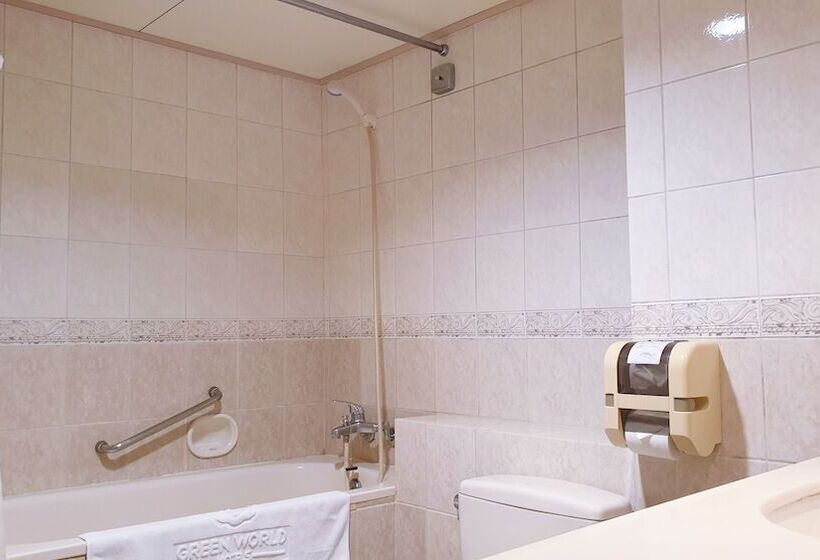 اتاق استاندارد چهار تخته, Green World Flora Annex