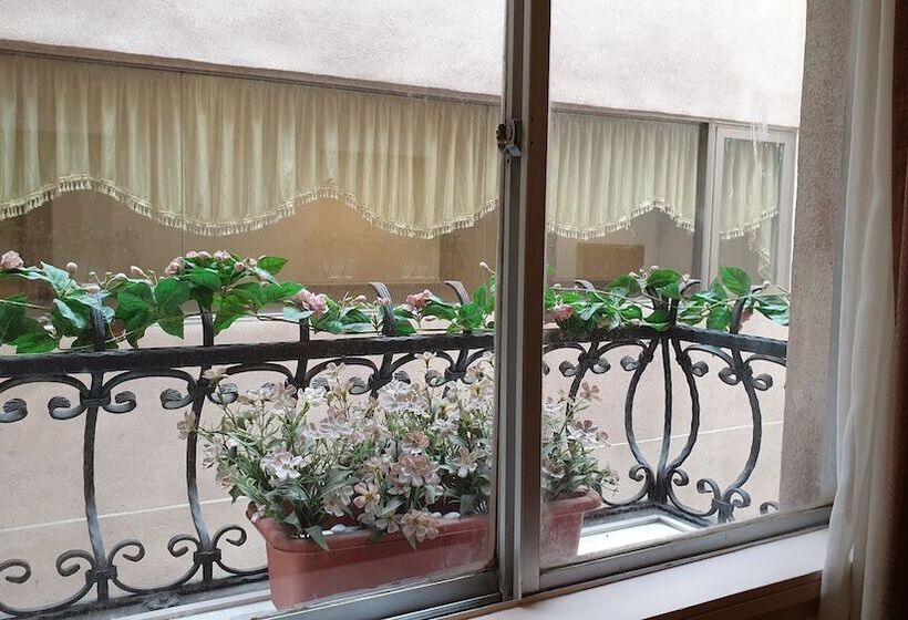 اتاق استاندارد اینتریور, Green World Flora Annex