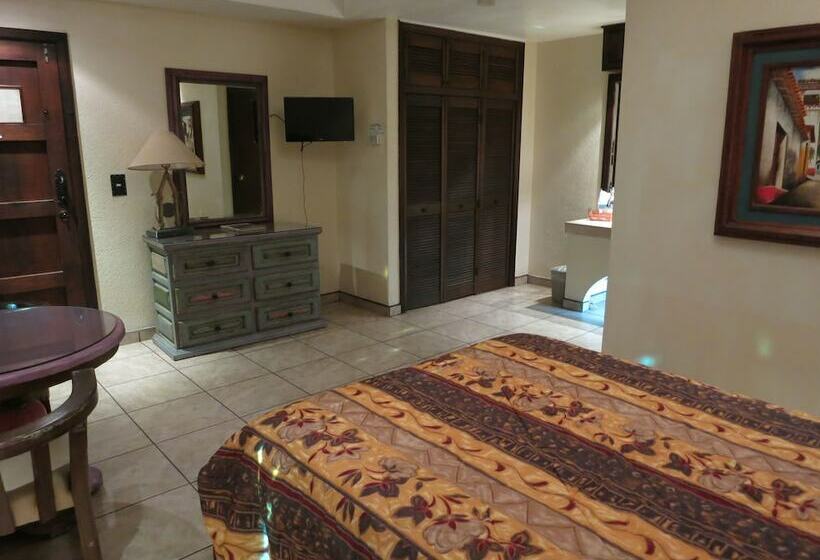 غرفة قياسية, Hacienda