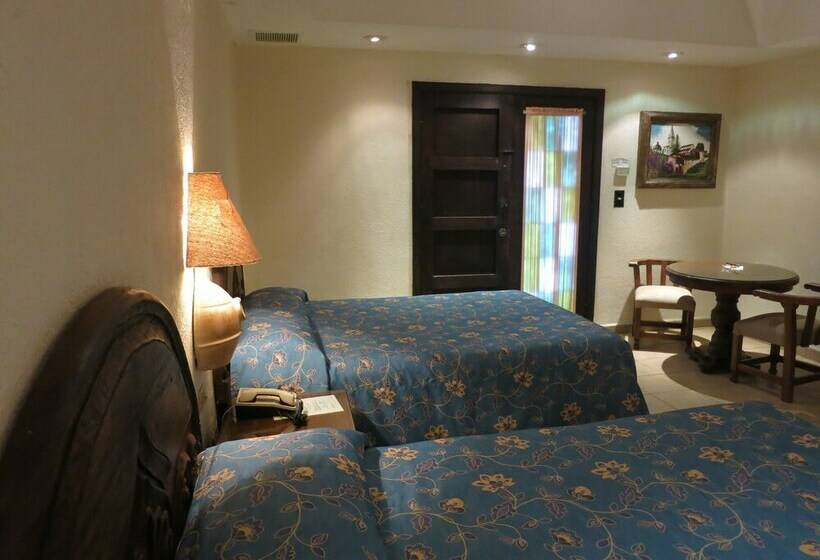 غرفة قياسية, Hacienda