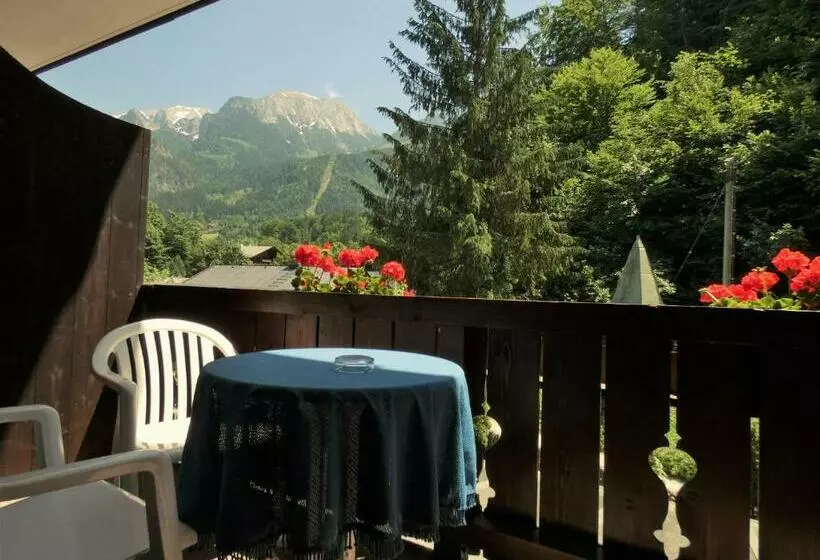 اتاق استاندارد با چشم‌انداز کوهستان, Königsseer Hof