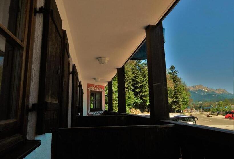 标准三人间, Königsseer Hof