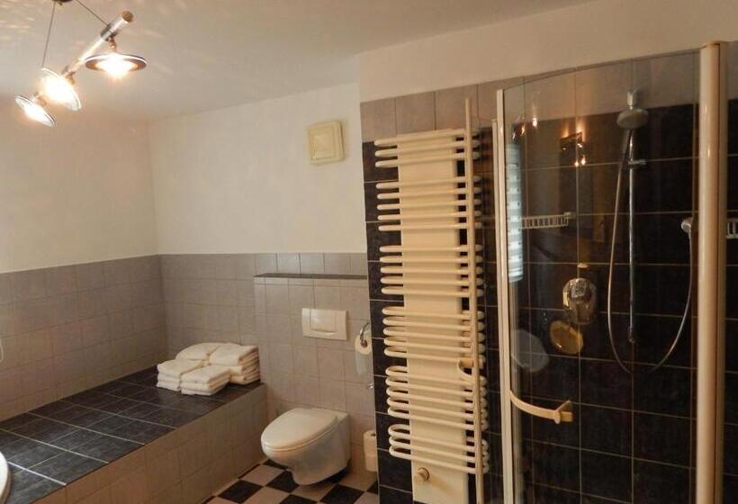 Пентхаус Люкс, Königsseer Hof