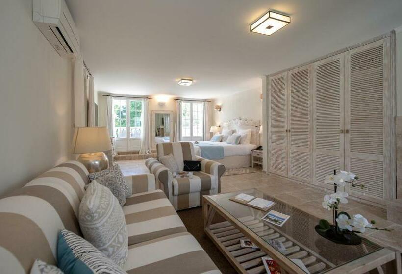 جناح, La Bastide Des Salins