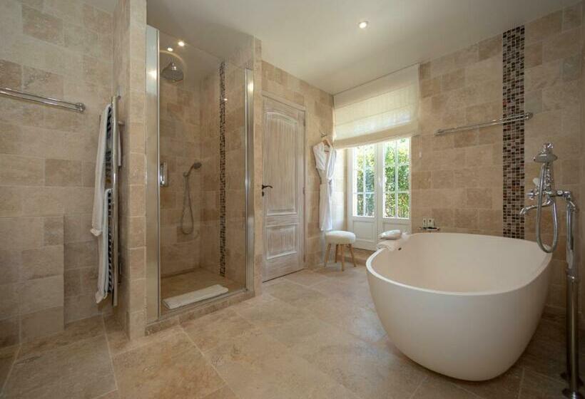 جناح, La Bastide Des Salins