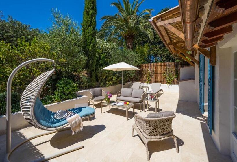 جناح, La Bastide Des Salins