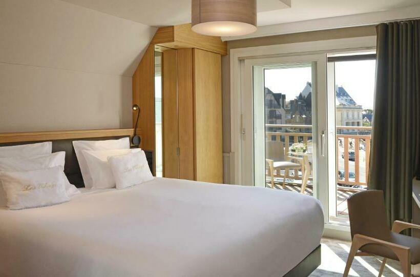 غرفة قياسية مزوَّدة بشُرفة, Les Vikings