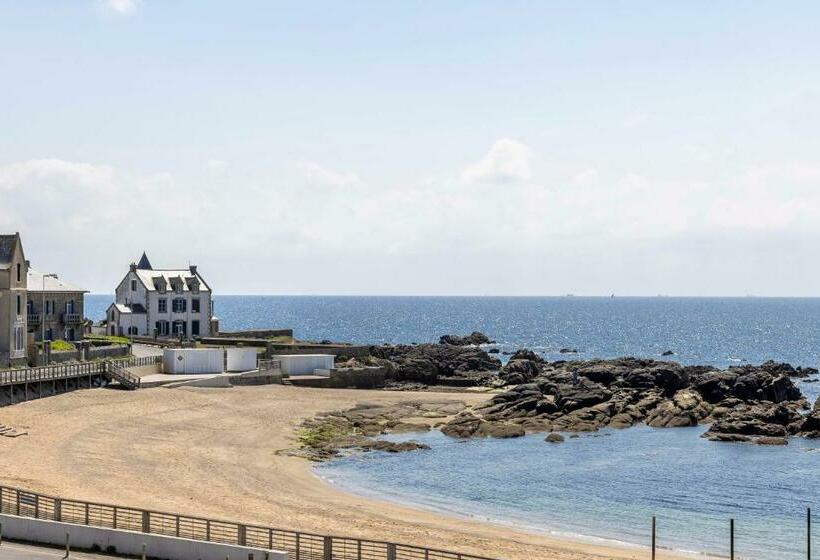 غرفة قياسية مزوَّدة بشُرفة, Les Vikings