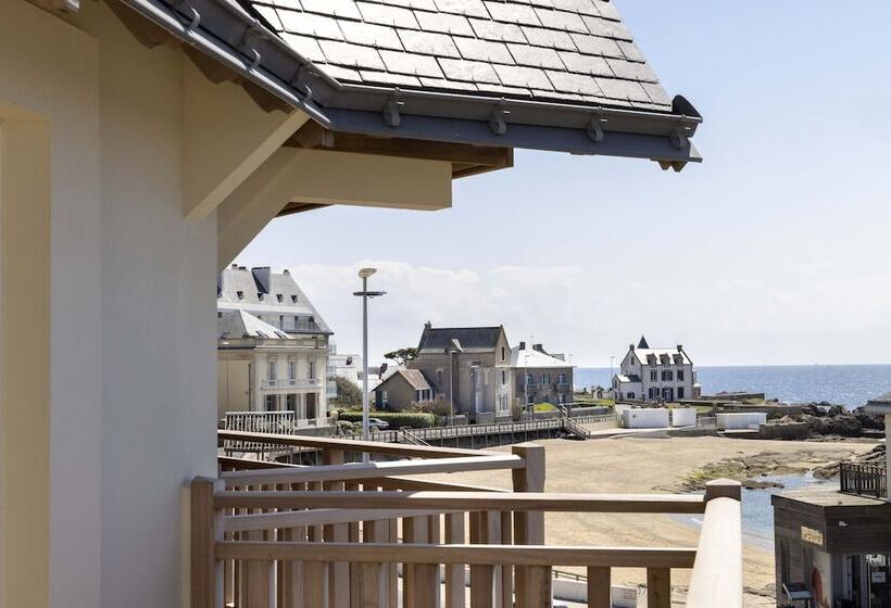 غرفة سوبيريور مطلّة علي البحر مزودة بشُرفة, Les Vikings