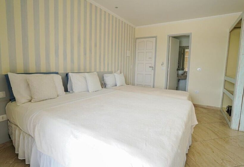 غرفة قياسية ثلاثية مزودة بشرفة, Pousada Villa Valentina