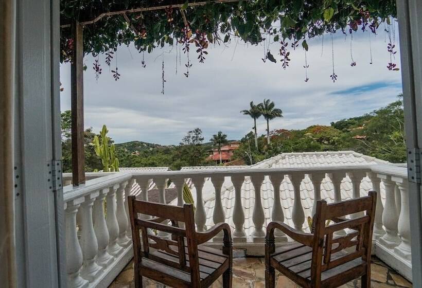 غرفة قياسية ثلاثية مزودة بشرفة, Pousada Villa Valentina