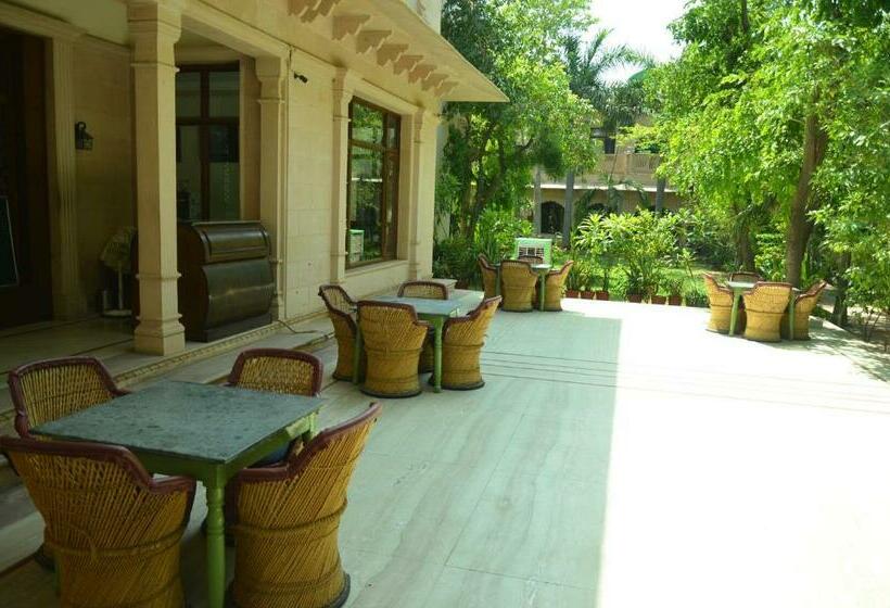 غرفة ديلوكس, The Birder S Inn