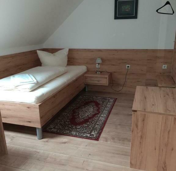 スタンダードシングルルーム, Landhotel Fuchsbau